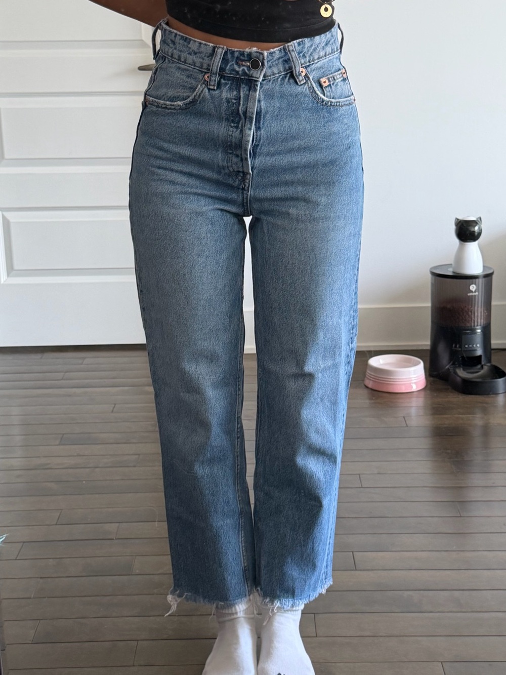 Pull&Bear Straight Leg Jeans in Medium Blue